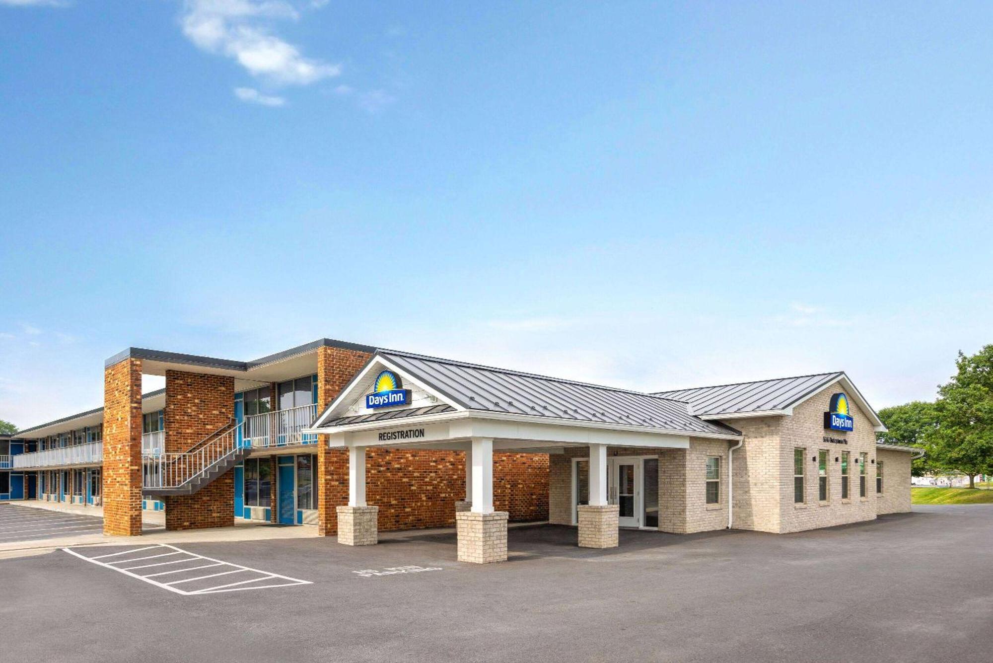 Days Inn Of Frederick By Wyndham Exterior photo