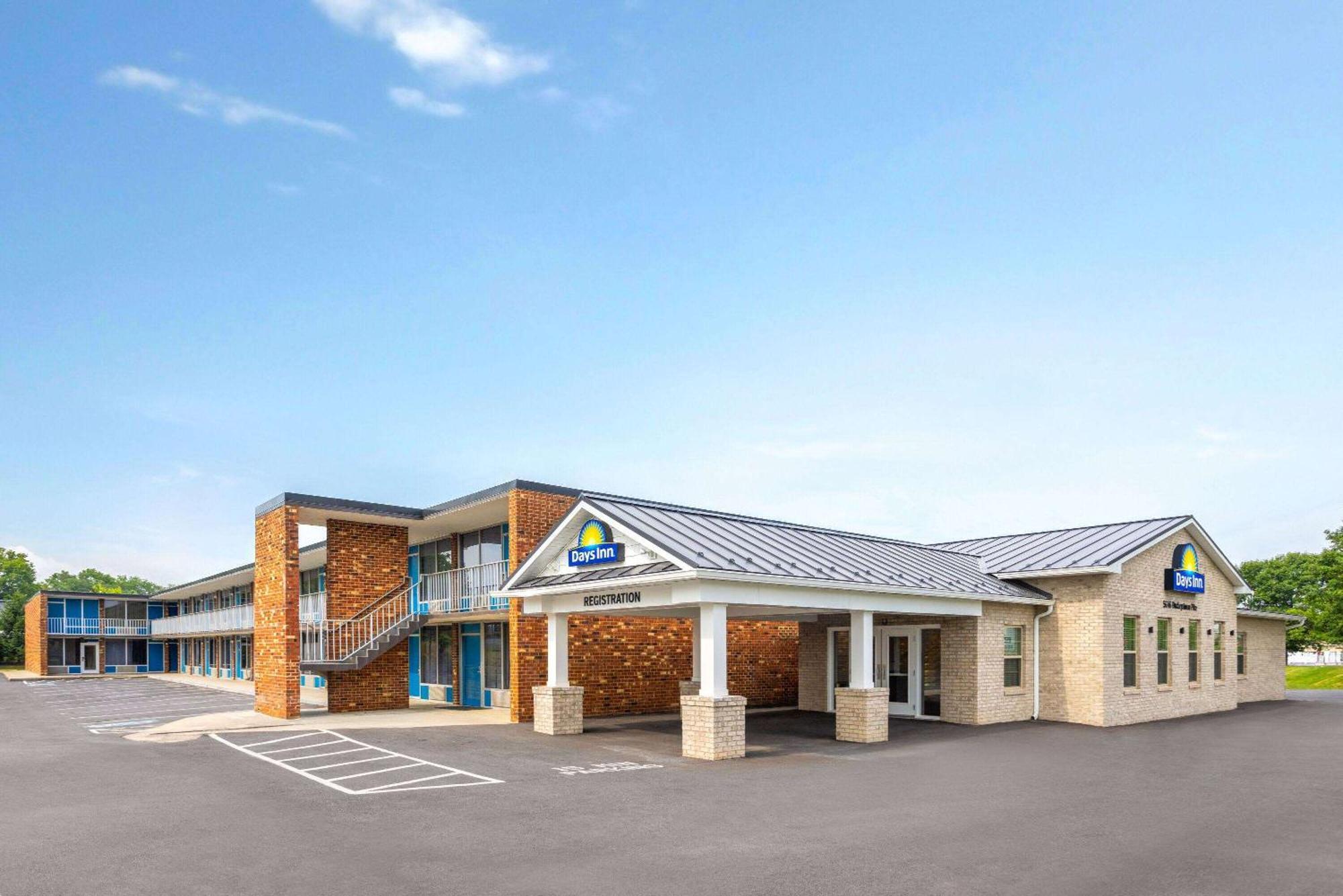 Days Inn Of Frederick By Wyndham Exterior photo